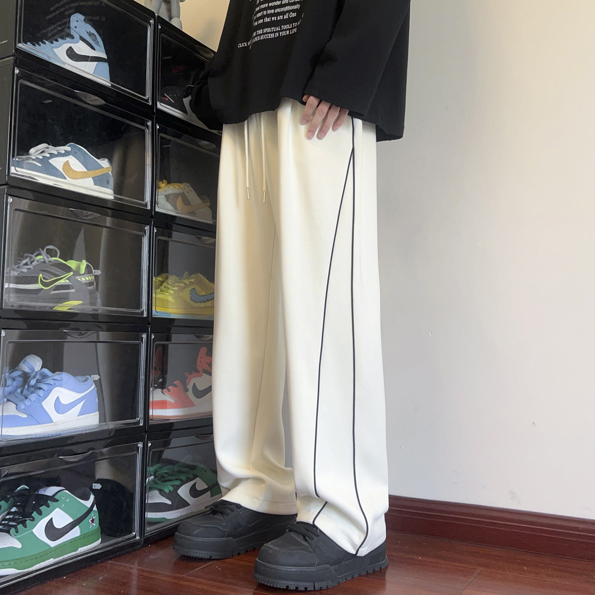 Minimal Motion Joggers